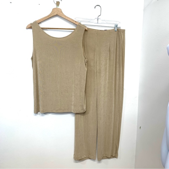 Chicos 2 Travelers Outfit Large /12 Slinky Knit Pants Pull On Tank Top Stretch - Picture 1 of 14